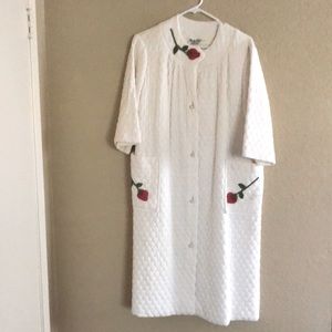 Vintage Dela-Ann Robe